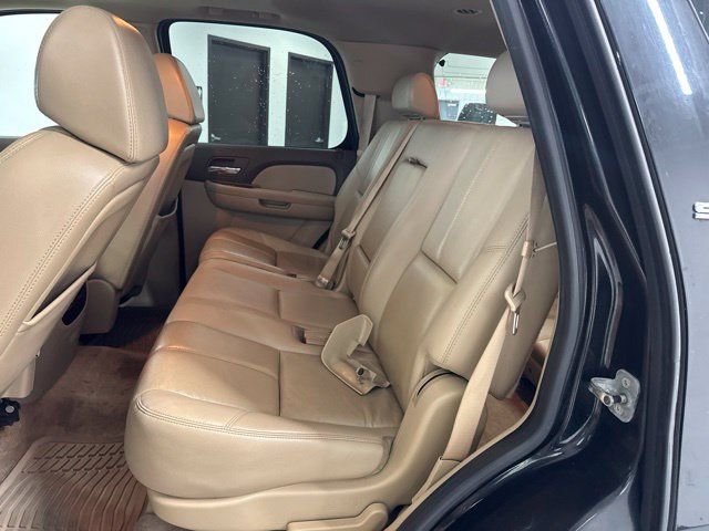 Used 2007 GMC Yukon SLT w/ SLT Preferred Equipment Group AWD/4WD image 22