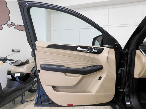 Used 2019 Mercedes-Benz GLE 43 AMG 4MATIC Coupe image 35