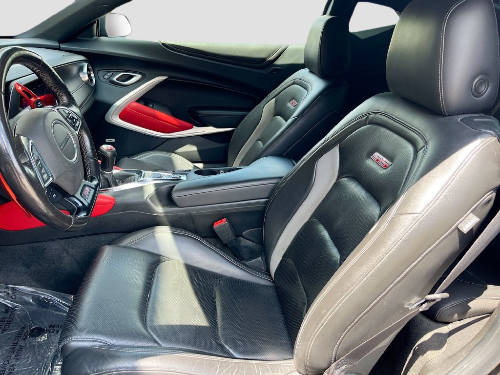 Used 2023 Chevrolet Camaro SS RWD image 21