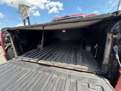 Used 2002 Ford Explorer Sport Trac 4x4 image 8