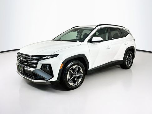 Used 2026 Hyundai Tucson SEL Plus FWD image 3