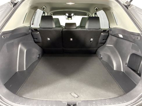 Certified 2022 Toyota RAV4 LE FWD image 34