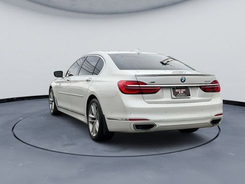 Used 2017 BMW 750i xDrive image 5