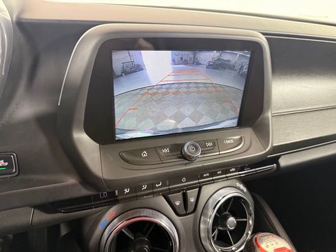 Used 2016 Chevrolet Camaro SS RWD image 27