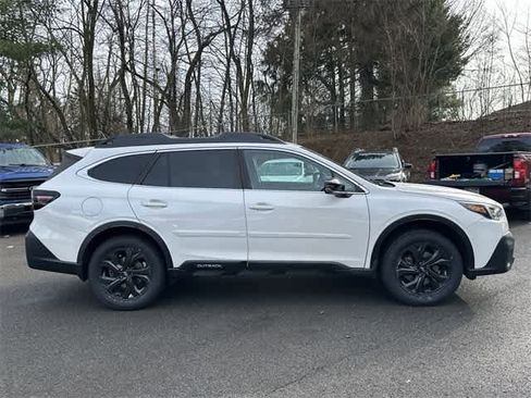 Certified 2021 Subaru Outback Onyx Edition XT image 3