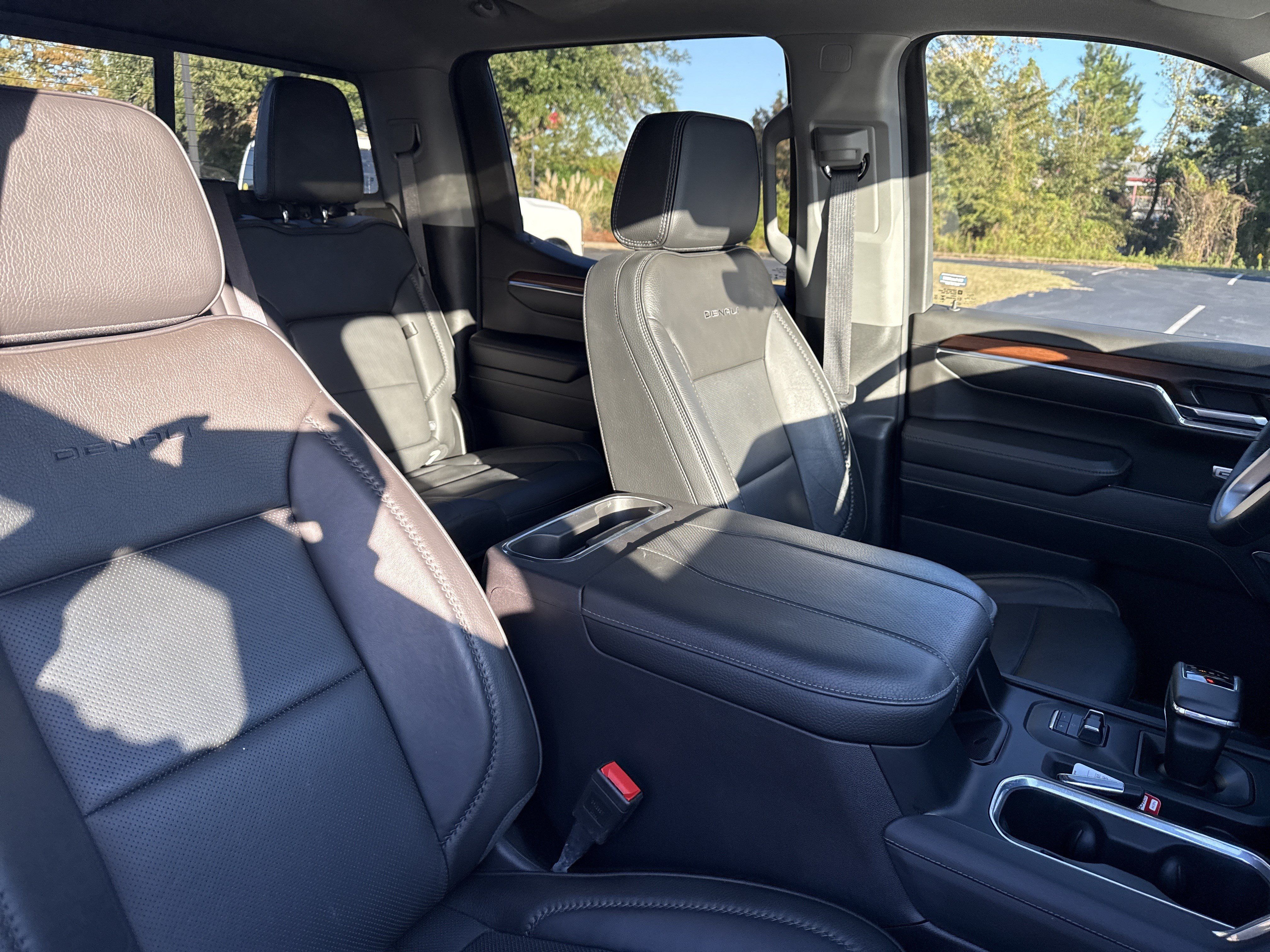 Used 2024 GMC Sierra 1500 Denali w/ Technology Package AWD/4WD image 38