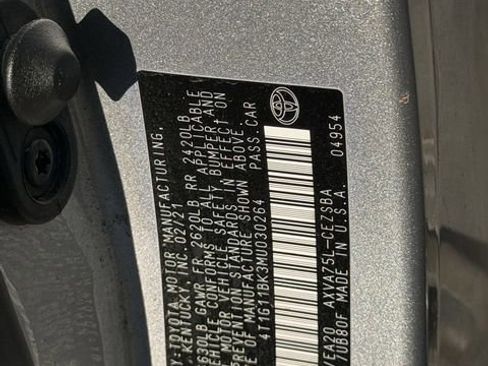 Used 2021 Toyota Camry SE AWD/4WD image 10
