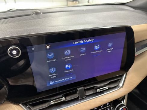 Certified 2026 Chevrolet Equinox ACTIV w/ Convenience Package III image 31