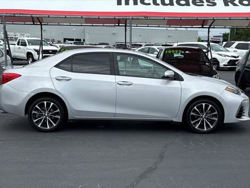 Certified 2017 Toyota Corolla SE w/ SE Premium Package FWD image 6