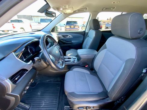 Used 2018 Chevrolet Traverse LT image 21