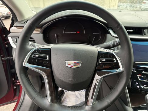 Used 2017 Cadillac XTS Luxury image 13