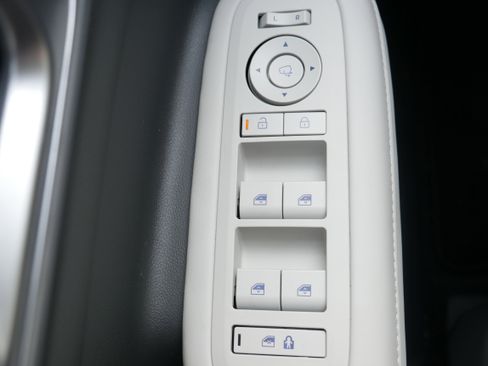 Used 2025 Hyundai Santa Fe Calligraphy image 27