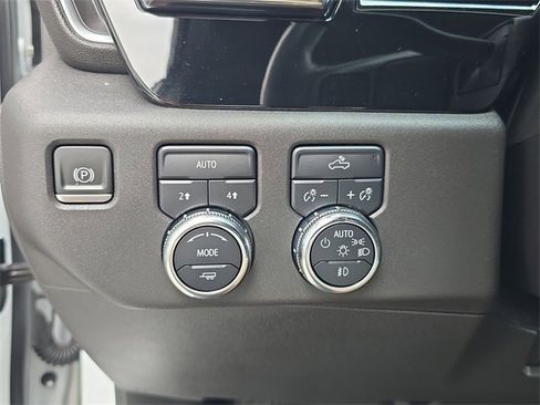 Certified 2023 GMC Sierra 1500 Elevation image 23