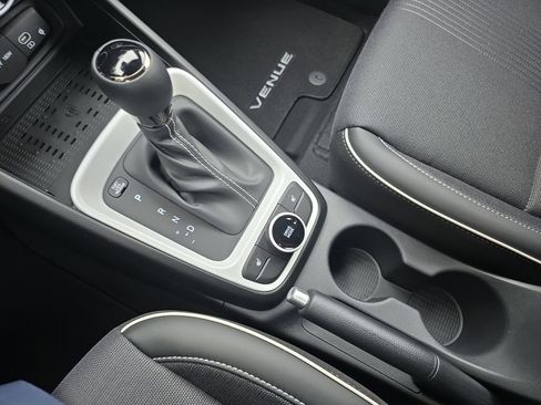 New 2026 Hyundai Venue SEL image 24
