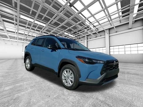 Used 2026 Toyota Corolla Cross LE w/ Black Badges Package (TMS) image 1