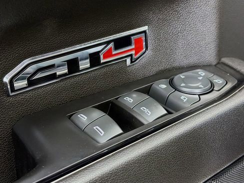 Used 2023 GMC Sierra 1500 AT4 w/ AT4 Preferred Package image 21