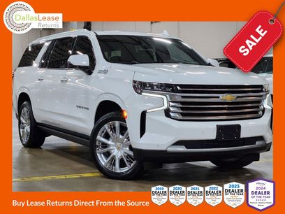 Used 2023 Chevrolet Suburban High Country w/ Premium Package 2