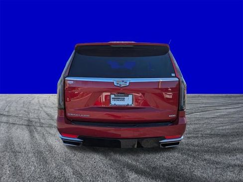 Used 2024 Cadillac Escalade ESV Premium Luxury image 5