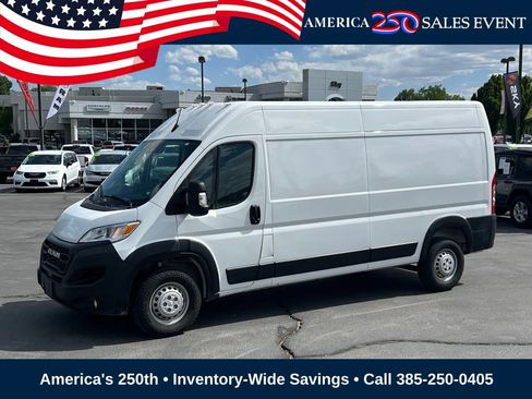 Used 2024 RAM ProMaster 2500 w/ Convenience Group FWD image 1