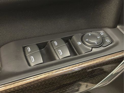 Certified 2021 Chevrolet Silverado 1500 RST image 39