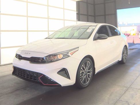 Used 2023 Kia Forte GT-Line FWD image 2