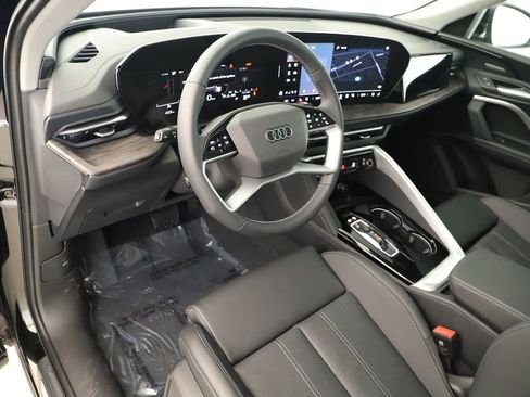 New 2025 Audi Q5 Premium Plus image 15