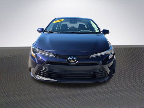 Used 2026 Toyota Corolla LE image 3