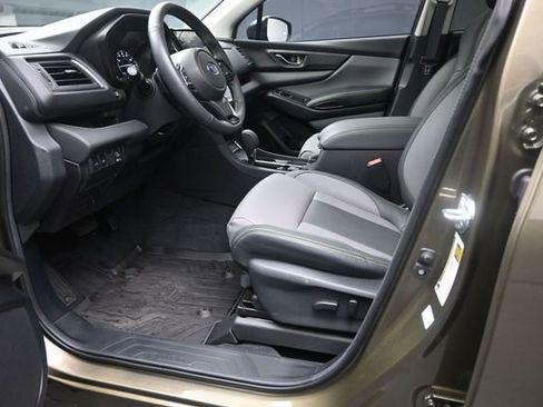 Certified 2025 Subaru Ascent Onyx Edition w/ Popular Package #2 AWD/4WD image 17