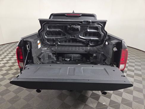 New 2026 Honda Ridgeline Black Edition image 10