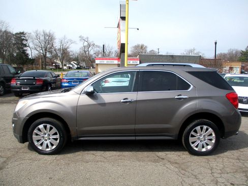 Used 2011 Chevrolet Equinox LT w/ Chrome Appearance Package image 4