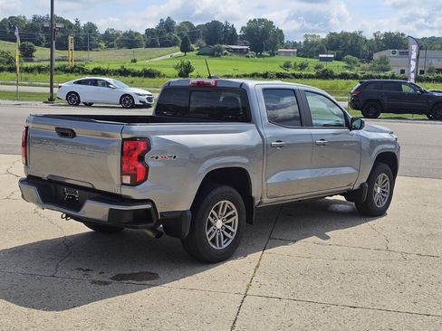 Used 2023 Chevrolet Colorado LT w/ LT Convenience Package II AWD/4WD image 5