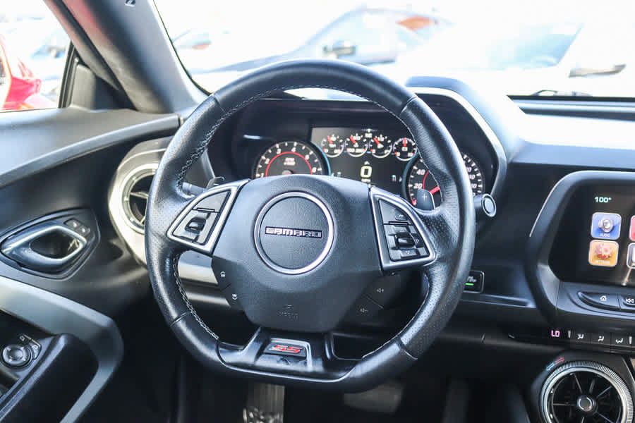 Used 2016 Chevrolet Camaro SS RWD image 15