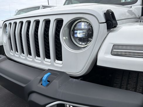 Used 2023 Jeep Wrangler Unlimited Sahara w/ Cold Weather Group AWD/4WD image 4