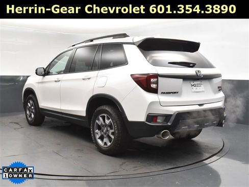 Used 2023 Honda Passport TrailSport image 5