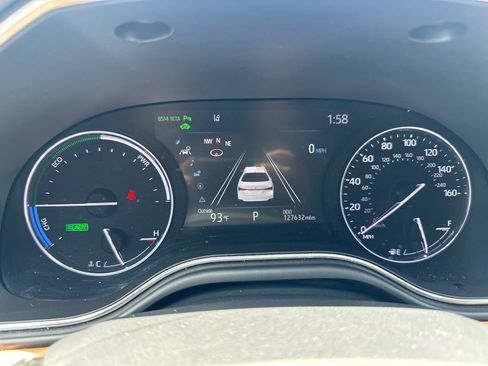Used 2021 Toyota Avalon Limited w/ Advanced Safety Package FWD image 21