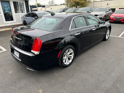 Used 2015 Chrysler 300 Limited image 6