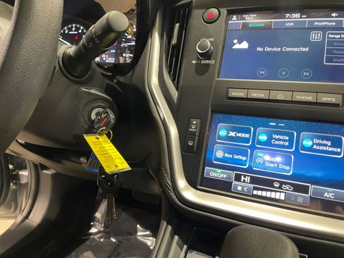 Certified 2025 Subaru Outback image 25