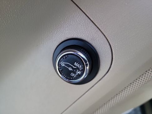 Used 2018 GMC Acadia Denali w/ Technology Package image 17