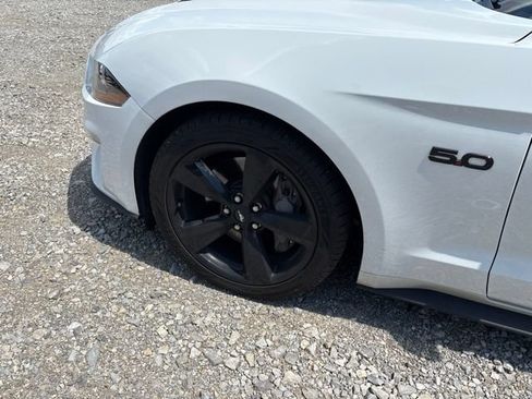 Used 2022 Ford Mustang GT Premium w/ Black Accent Package RWD image 4