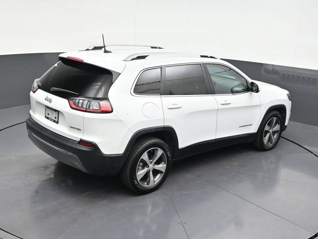 Used 2019 Jeep Cherokee Limited w/ Luxury Group FWD image 19