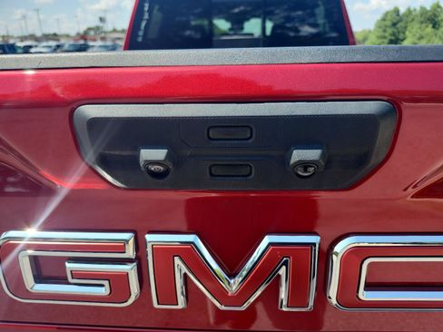 Certified 2025 GMC Sierra 2500 AT4 w/ AT4 Premium Plus Package AWD/4WD image 13