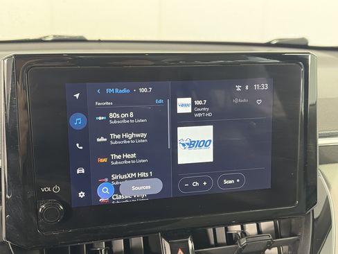 Used 2023 Toyota Corolla Cross L image 18