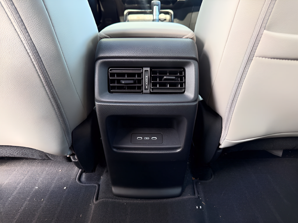 Used 2025 Honda CR-V EX-L image 12