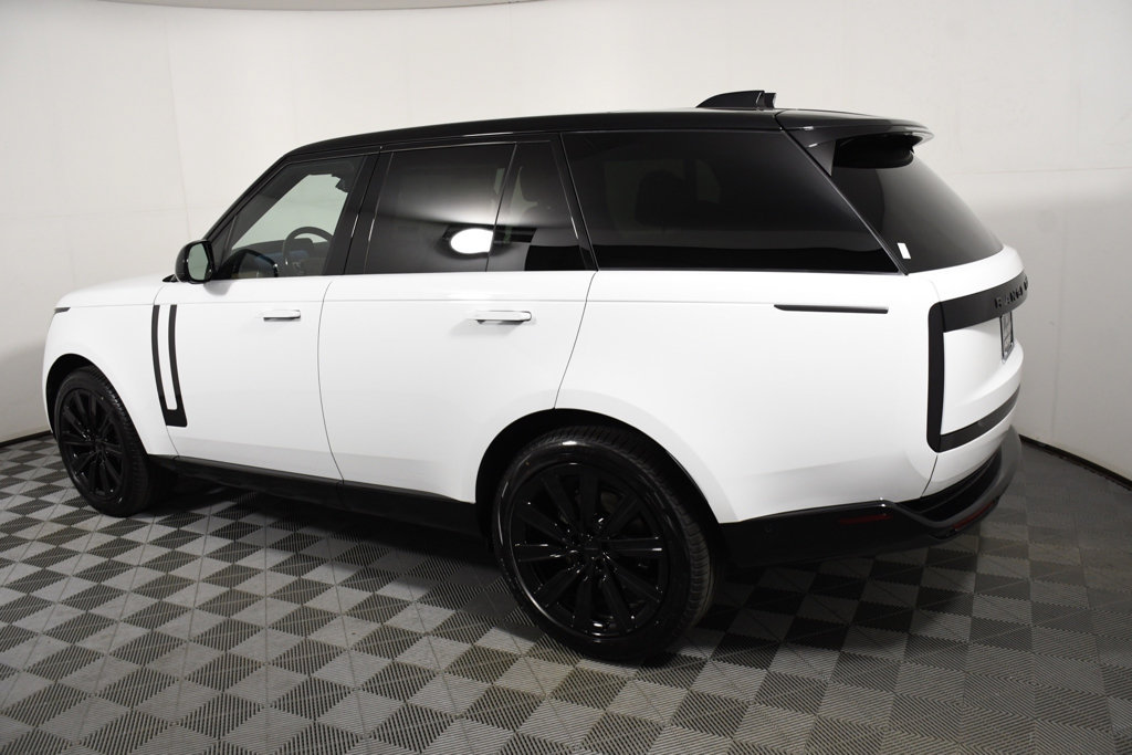New 2026 Land Rover Range Rover SE AWD/4WD image 3