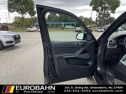 Used 2019 BMW X5 xDrive40i w/ Executive Package image 9