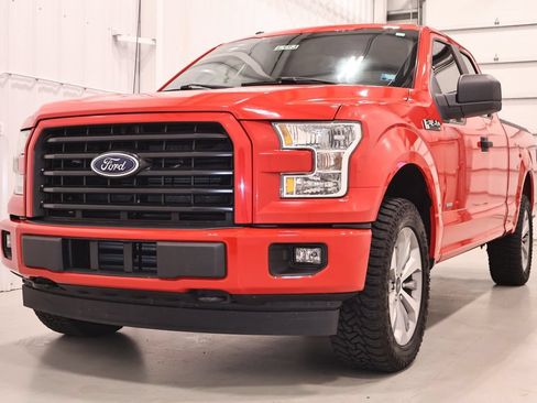 Used 2017 Ford F150 XL w/ Equipment Group 101A Mid AWD/4WD image 5