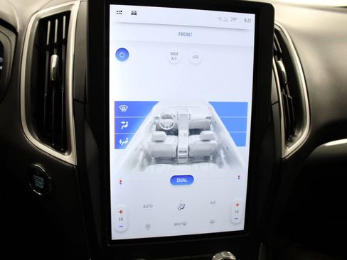 Used 2022 Ford Edge SE w/ Black Appearance Package image 32