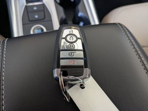 Certified 2023 Ford Explorer Limited w/ Equipment Group 301A image 34