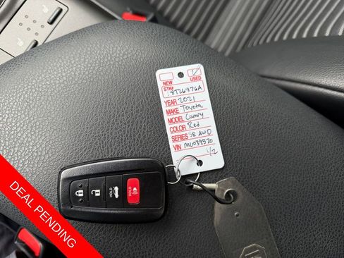 Used 2021 Toyota Camry SE w/ Cold Weather Package image 32