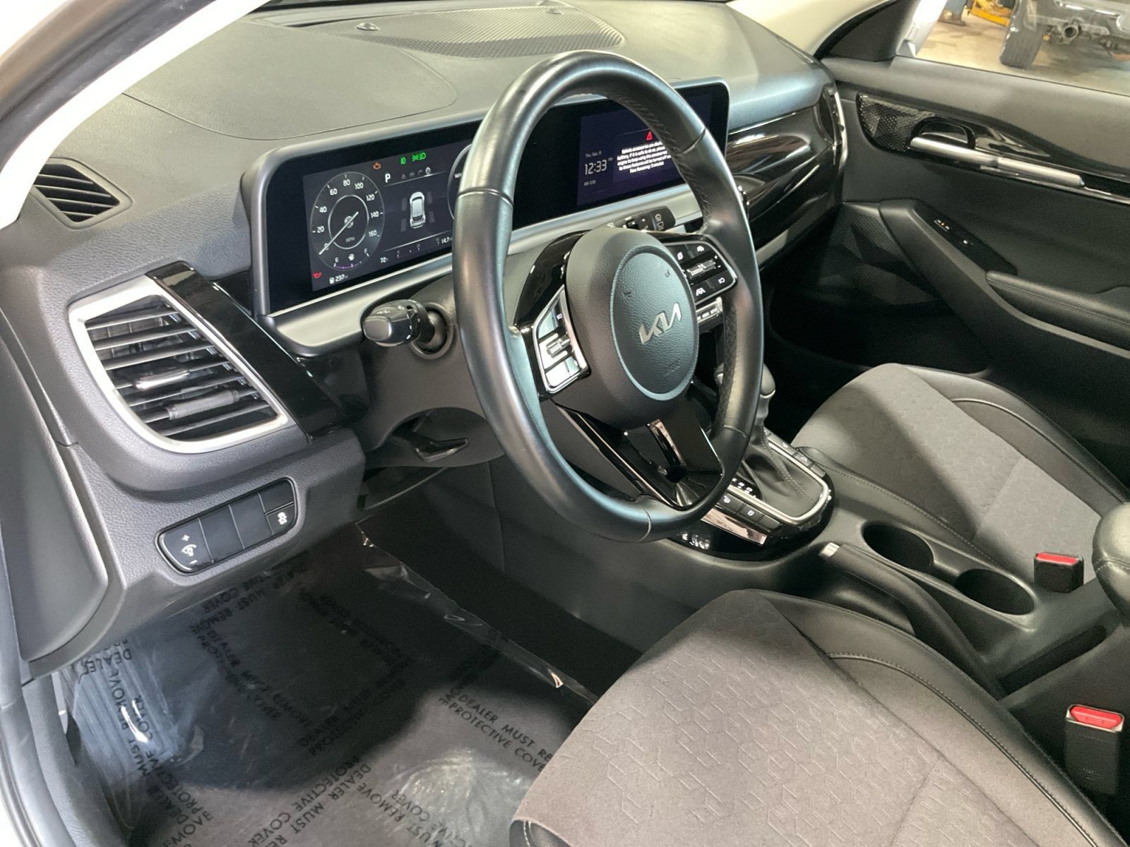 Used 2024 Kia Seltos X-Line AWD/4WD image 33